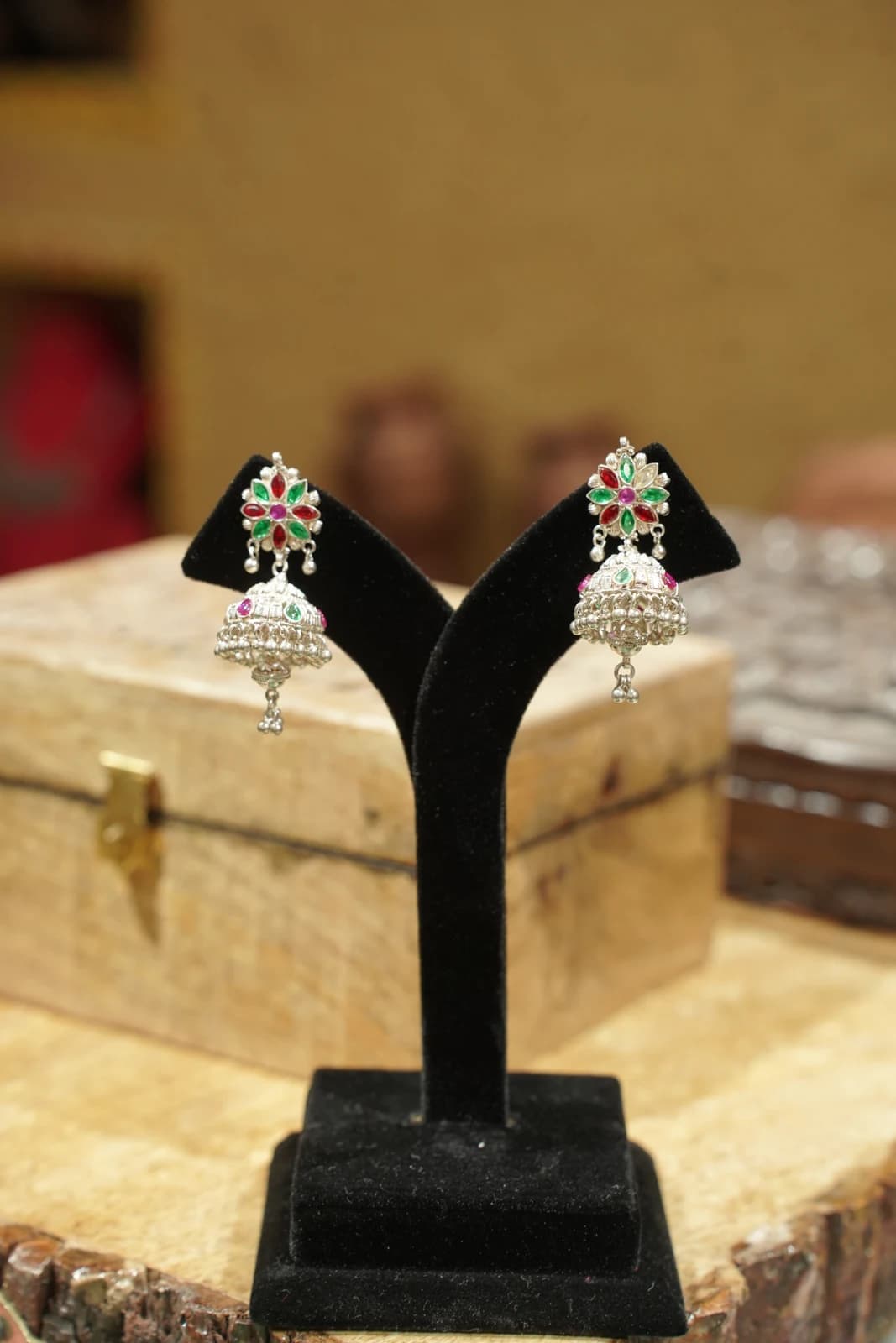 Jhumki alternate view