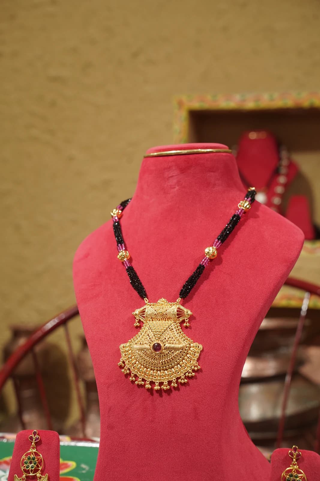 Pahadi Mangalsutra – Long