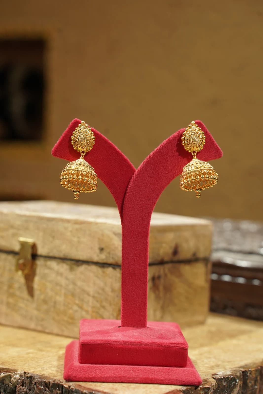 Jhumki alternate view
