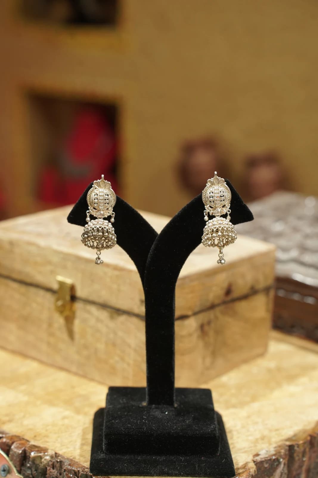 Jhumki alternate view