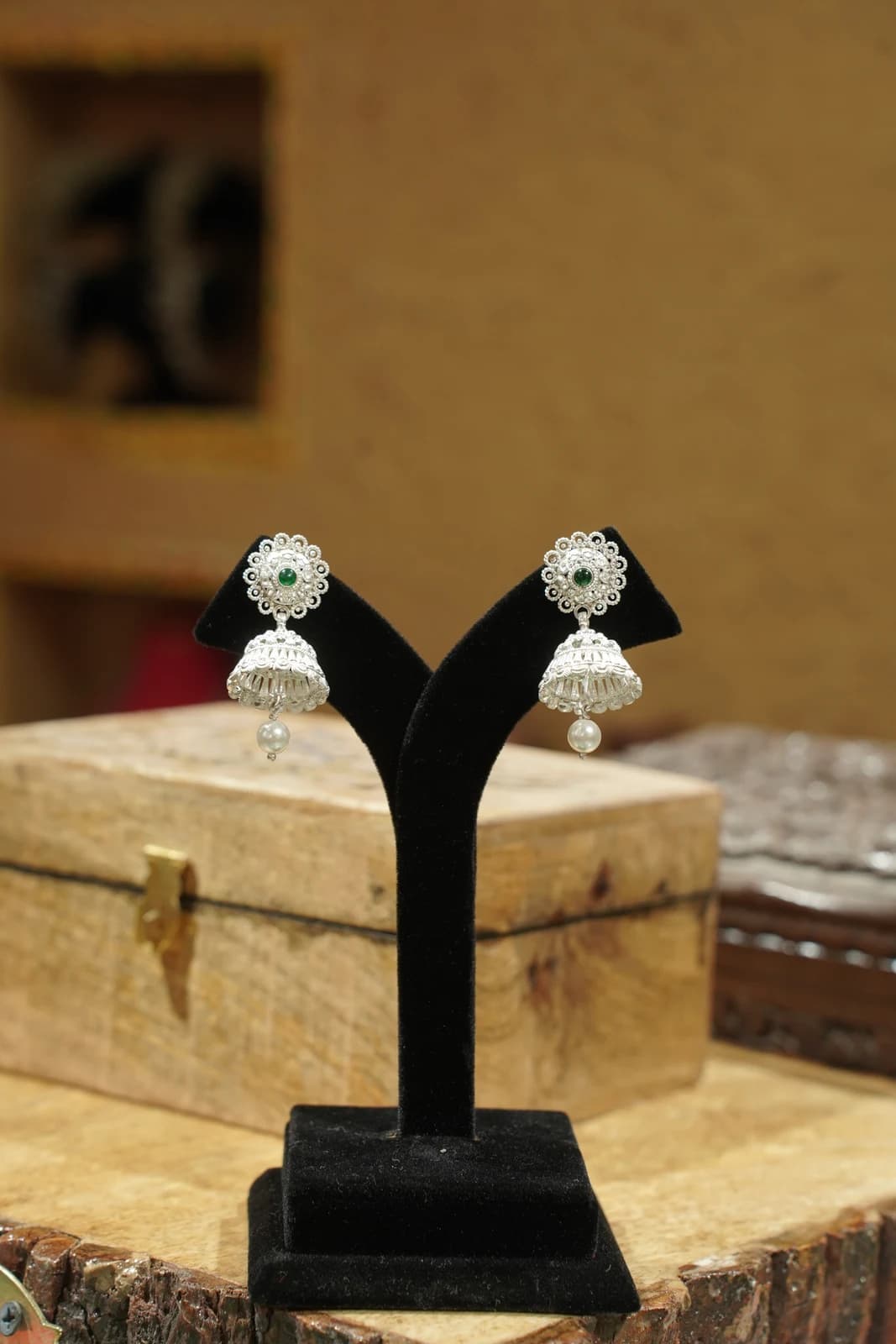 Jhumki alternate view