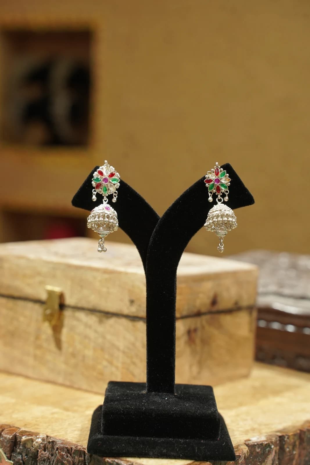Jhumki alternate view