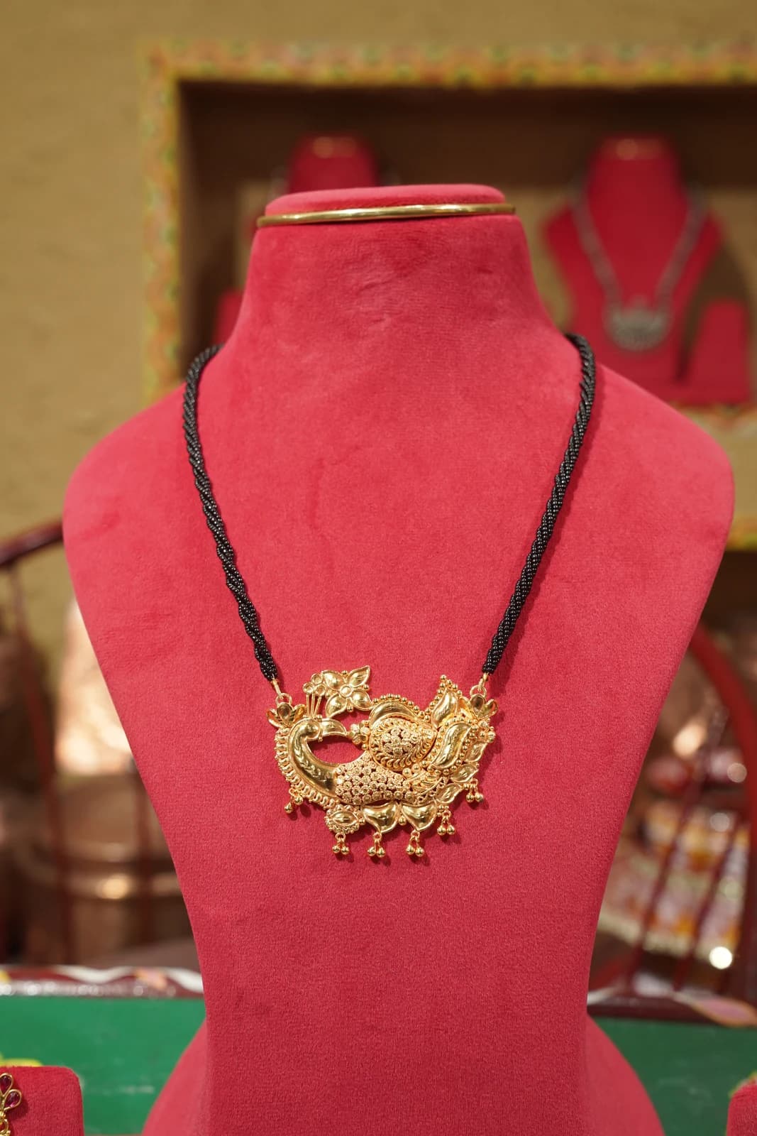 Pahadi Mangalsutra – Long