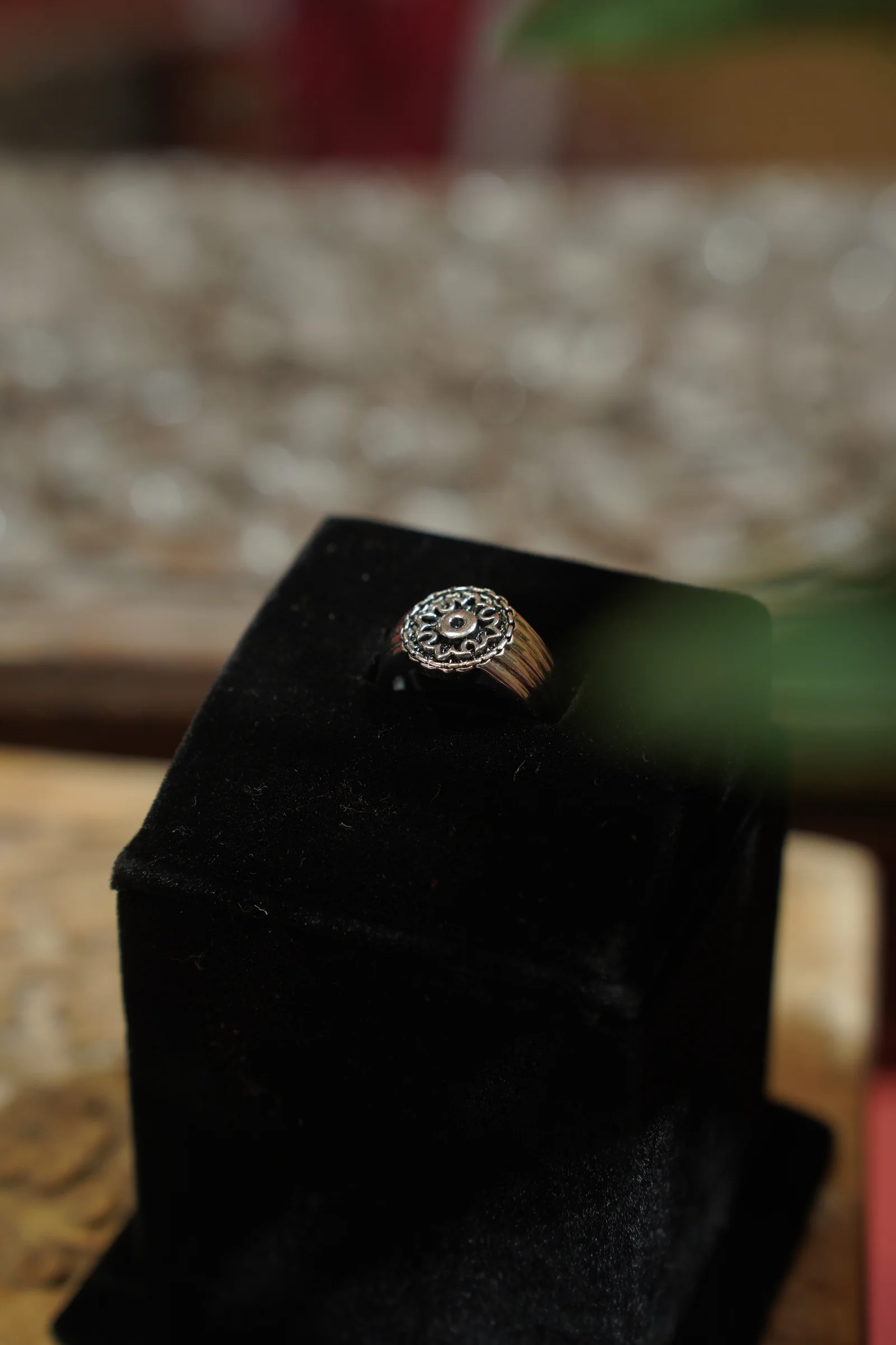 Men’s Anguthi